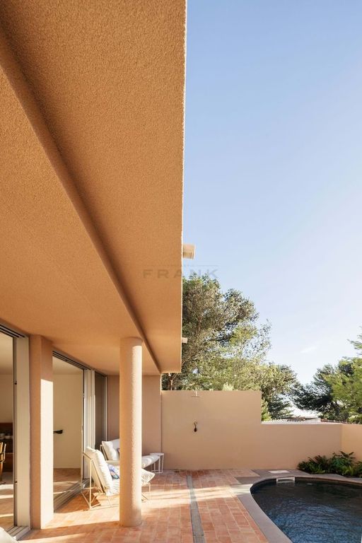 Property photo 2 of 30