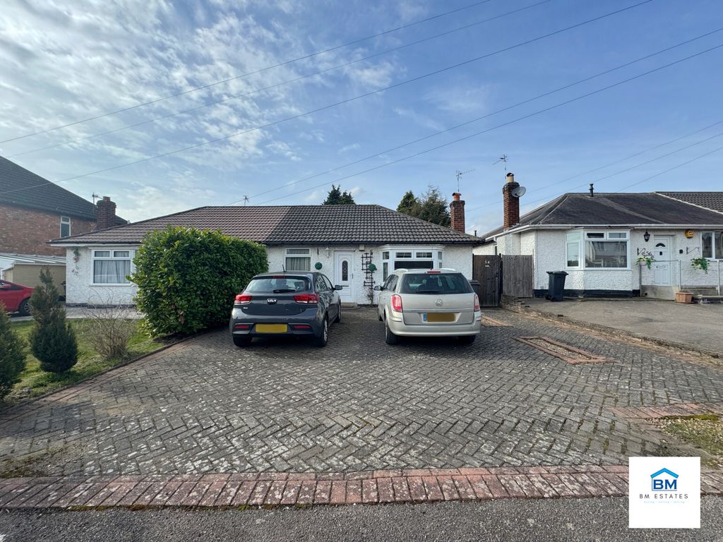 Property photo 1 of 12 Photo 11