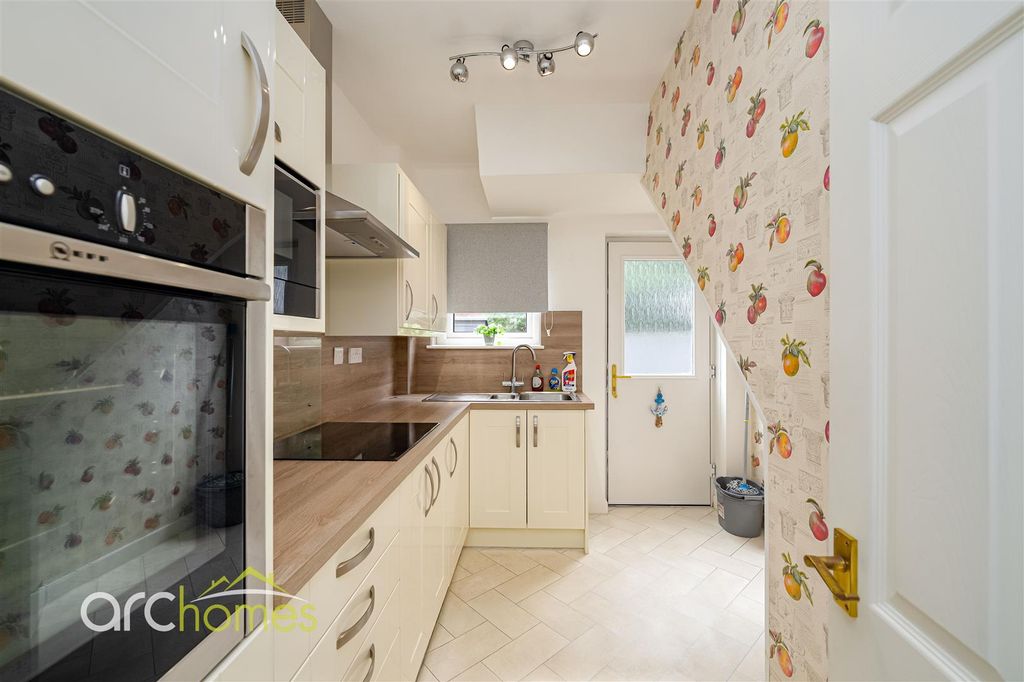 Property photo 3 of 20 Woodlands-3.Jpg