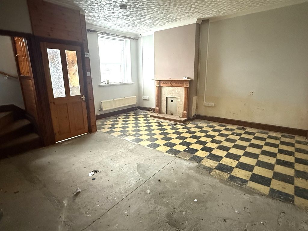 Property photo 3 of 10 Not Specified