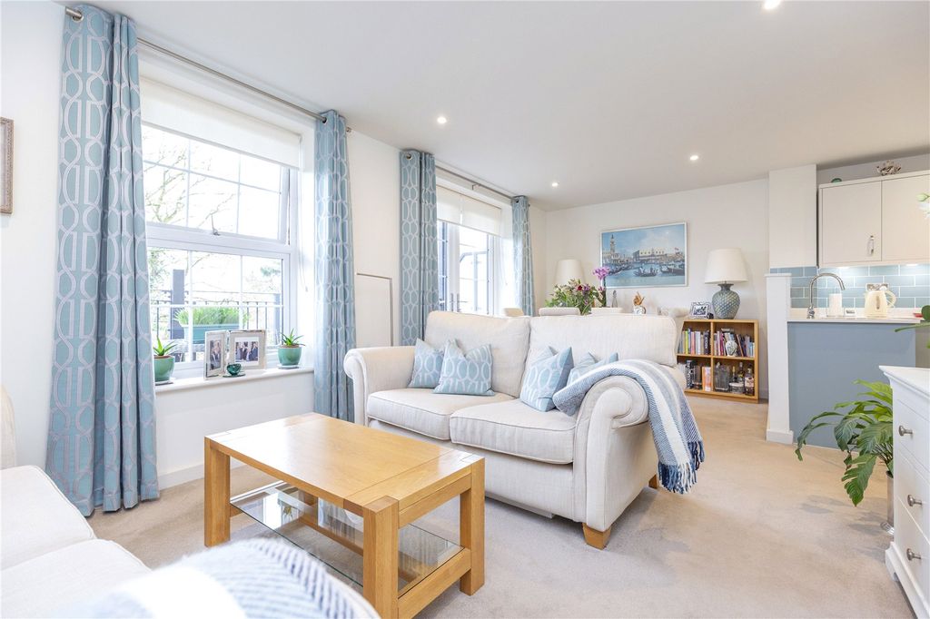 Property photo 2 of 18 Picture No. 05