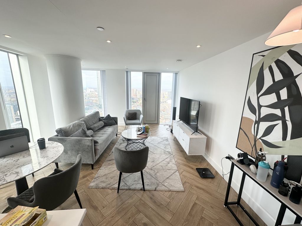 Property photo 1 of 23 Photo 2