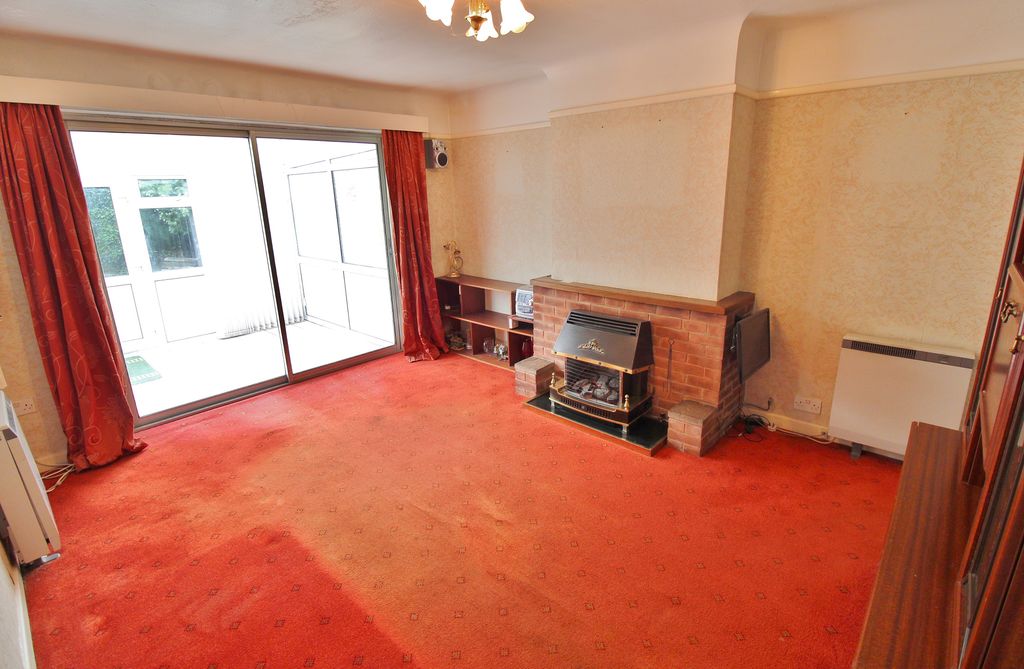 Property photo 2 of 14