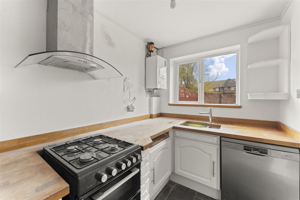 Property photo 3 of 15 1