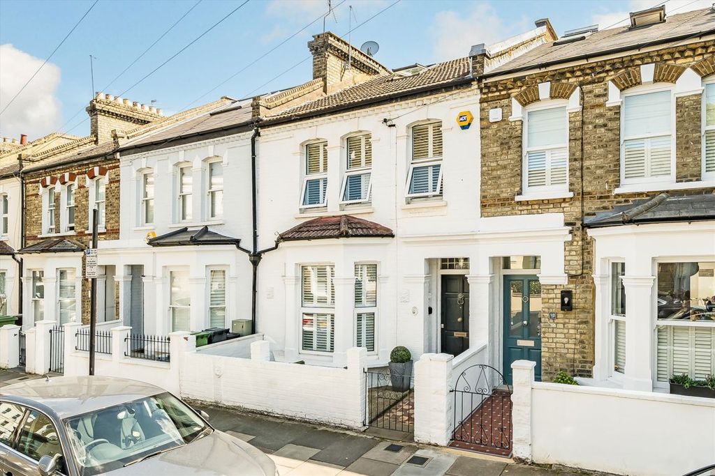 Property photo 1 of 9