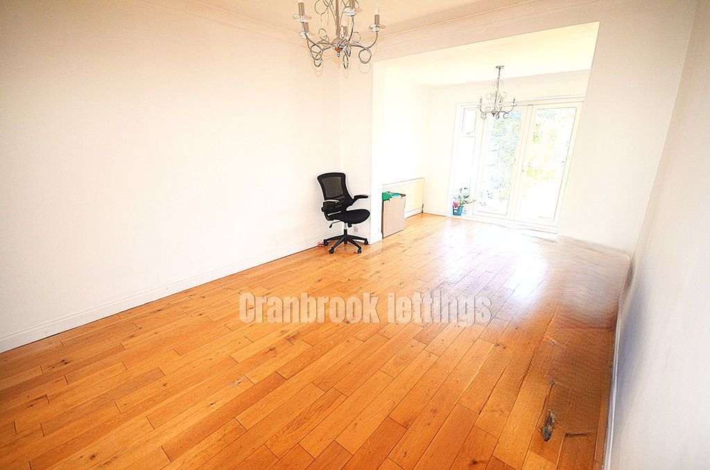 Property photo 3 of 12 Gallery