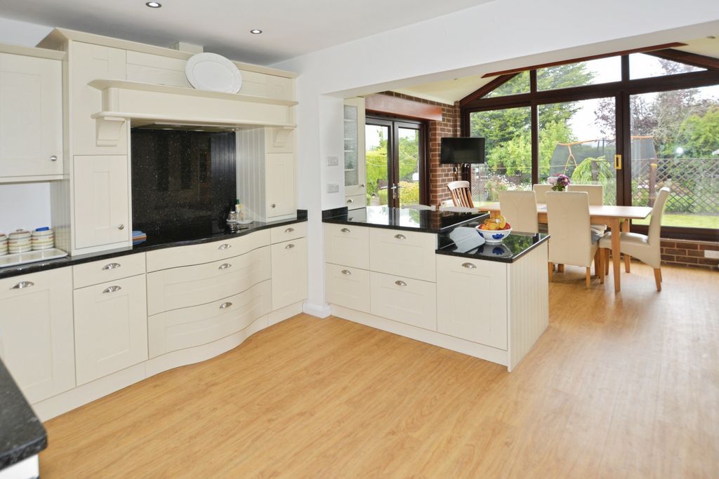 Property photo 2 of 22 Open Plan Kitchen-Diner
