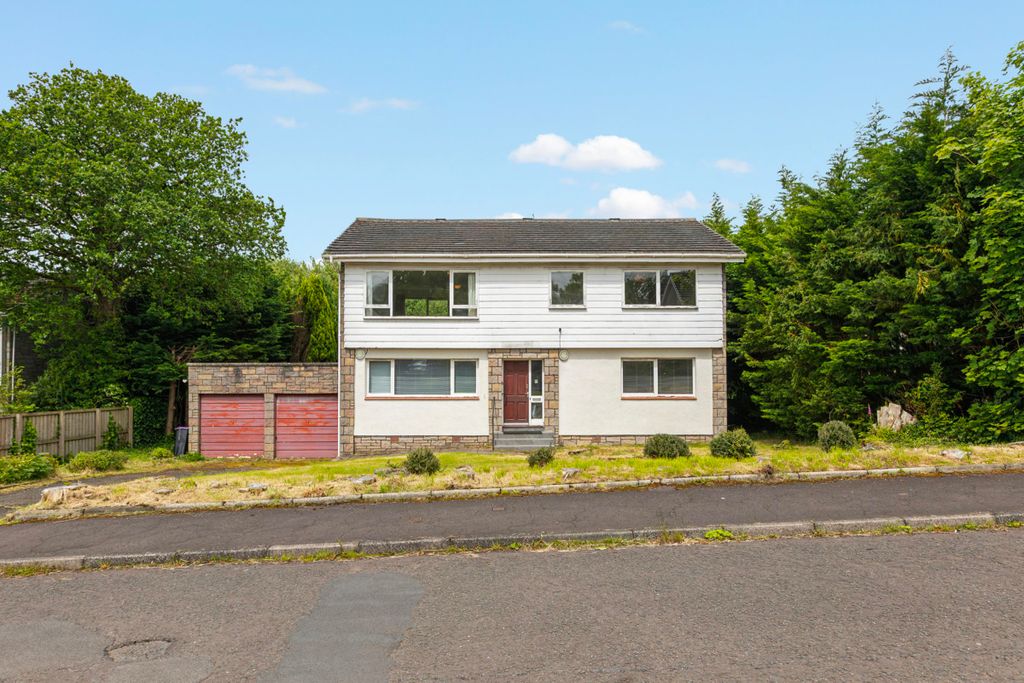 Property photo 2 of 43