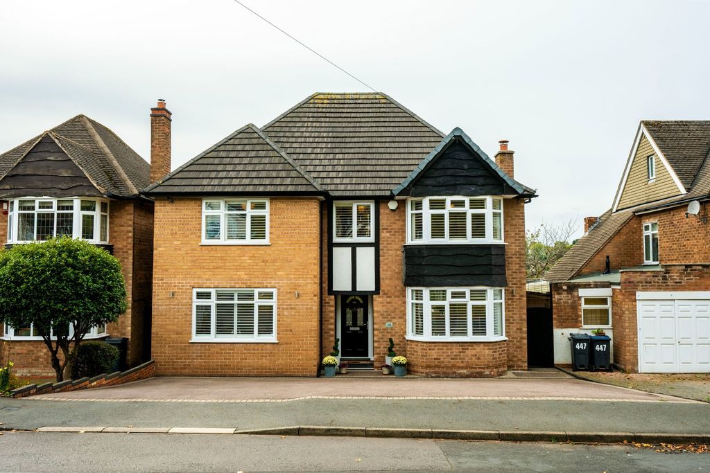 Property photo 1 of 34