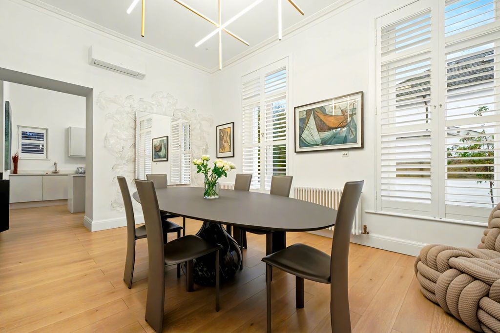 Property photo 3 of 23