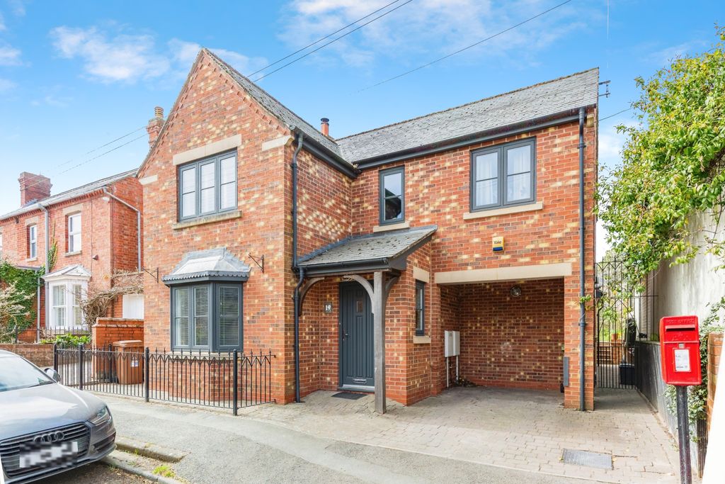 Property photo 1 of 15