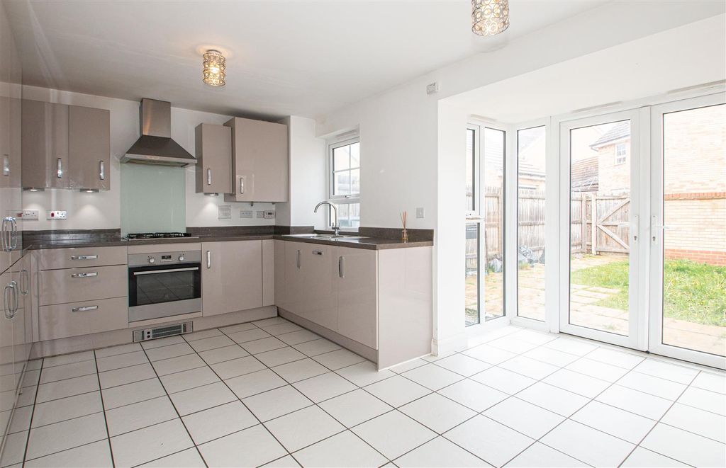 Property photo 3 of 22 1Aq_12.Jpg