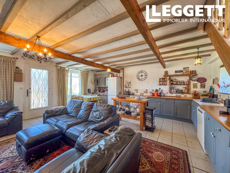 Property photo 3 of 10