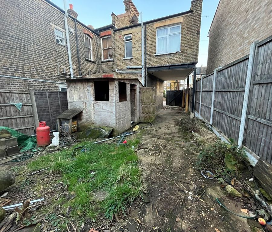 Property photo 3 of 12