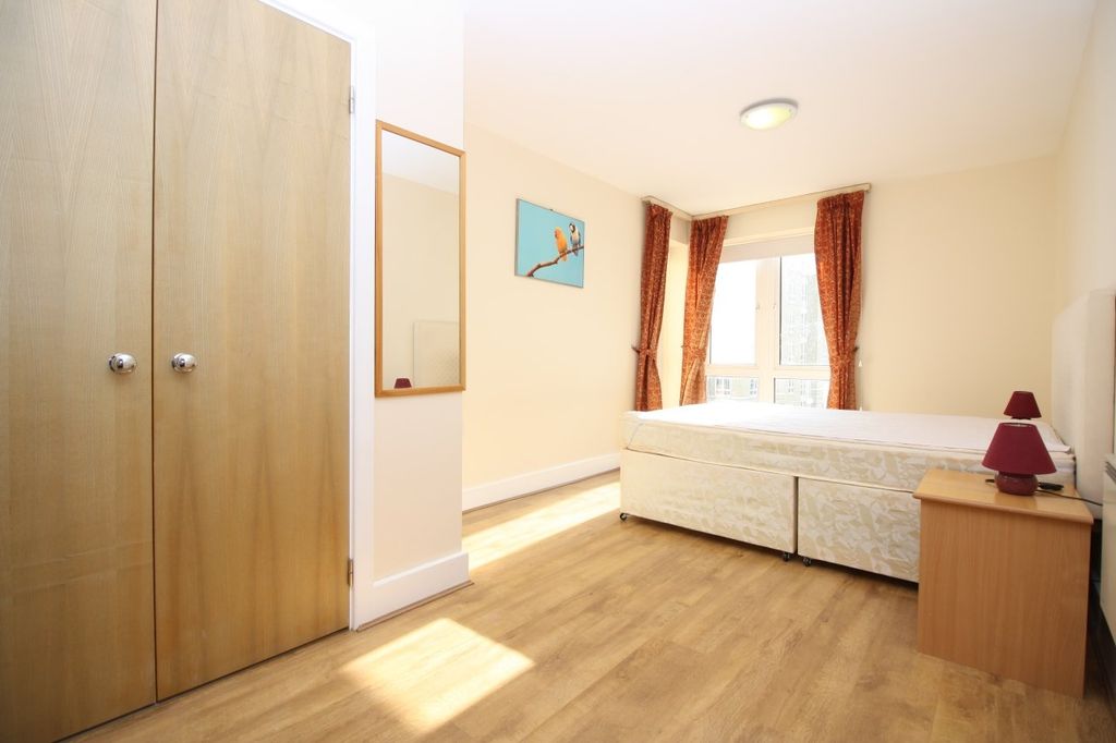 Property photo 3 of 8 Bedroom