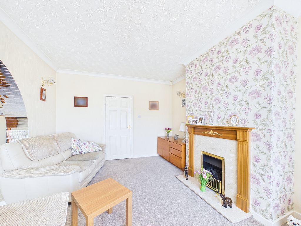 Property photo 3 of 33