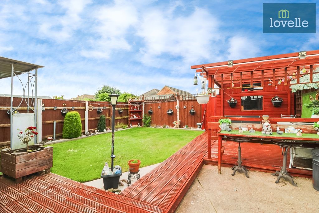 Property photo 2 of 15