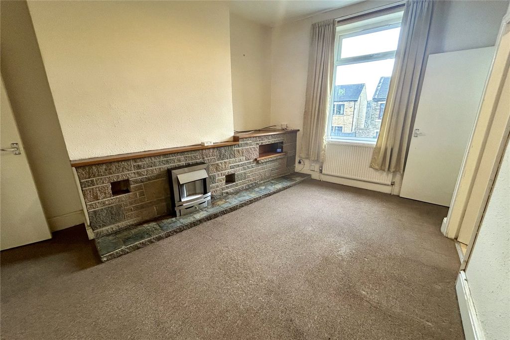 Property photo 2 of 15 Living Room