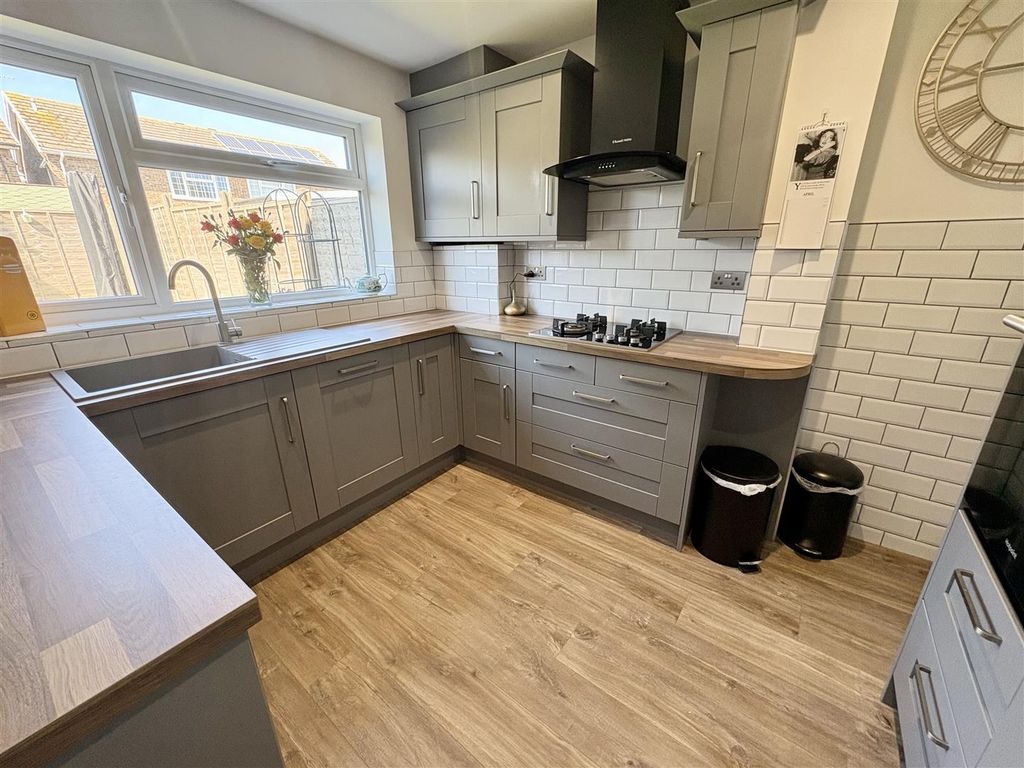 Property photo 3 of 10 Img_0936.Jpeg