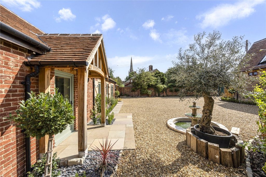 Property photo 2 of 15 Picture No. 03