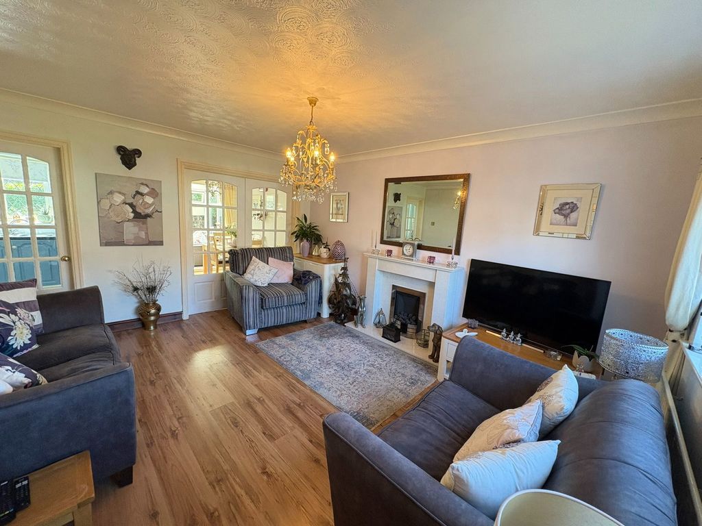 Property photo 2 of 24
