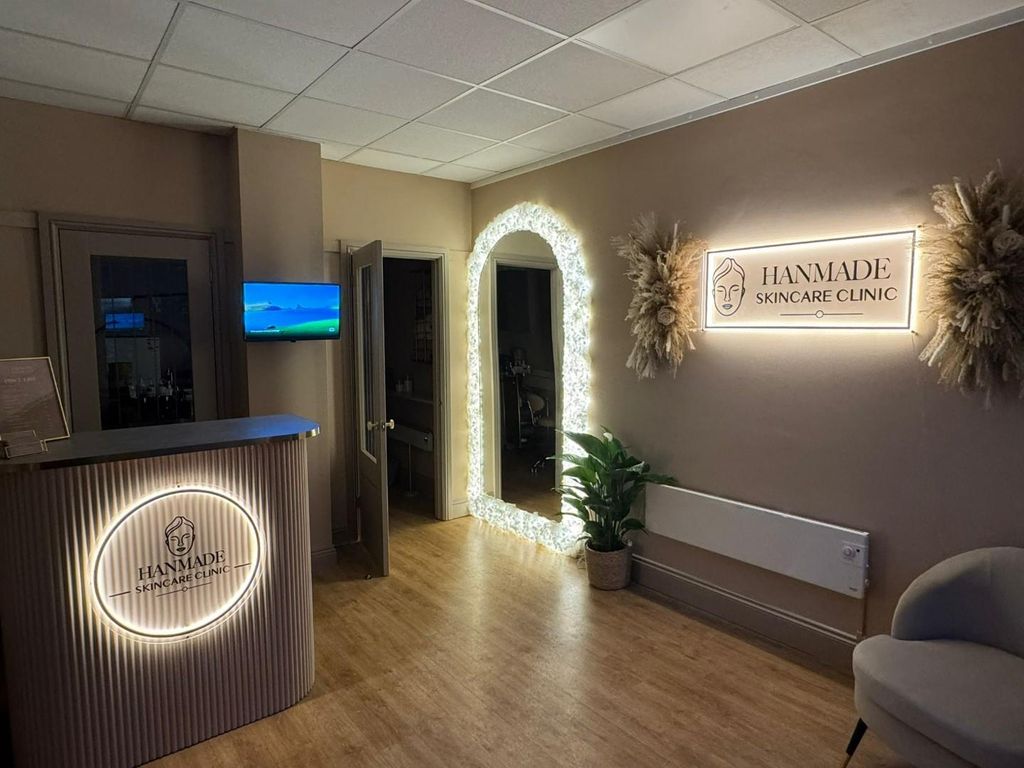 Property photo 1 of 7 Beauty Clinic 2.Jpg