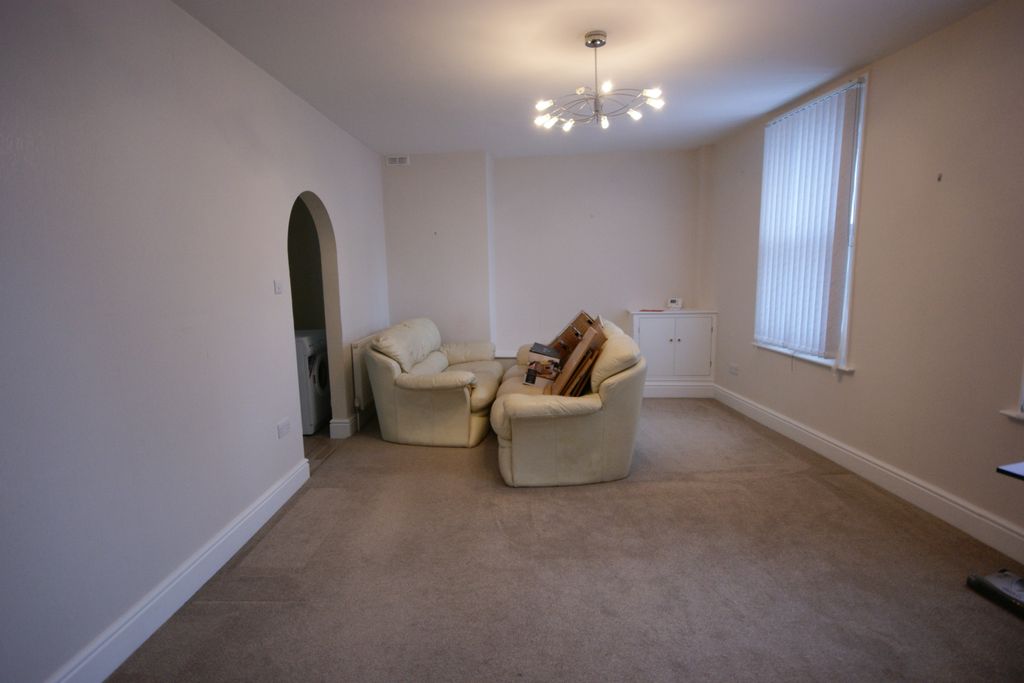 Property photo 2 of 4