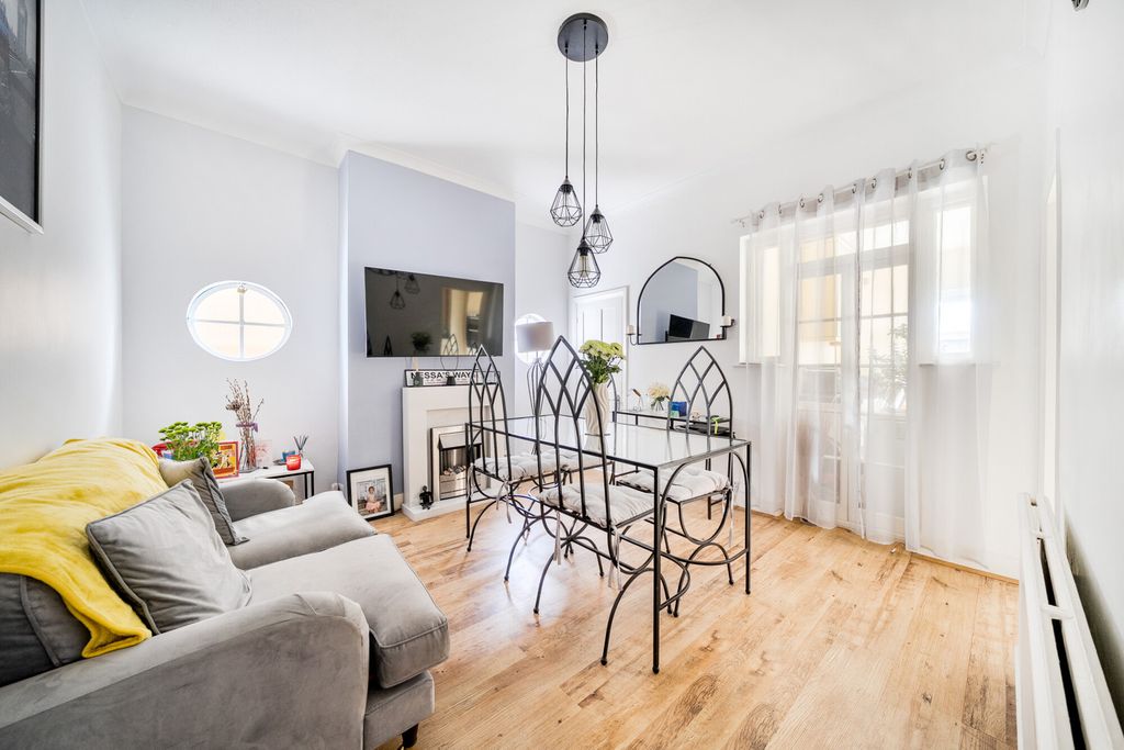 Property photo 3 of 16 1528266-18-6Ac4d0...