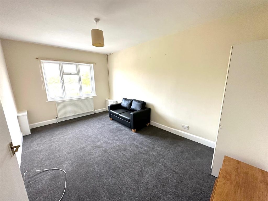 Property photo 3 of 11 3.Jpg