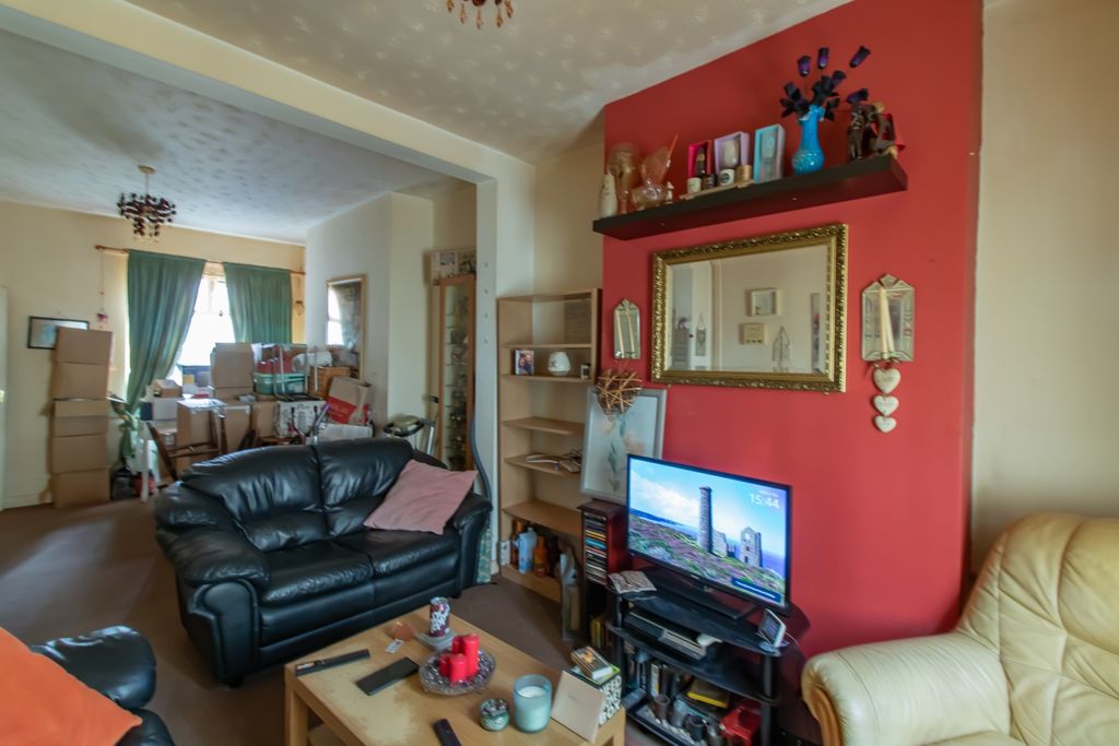 Property photo 3 of 15 Image 2