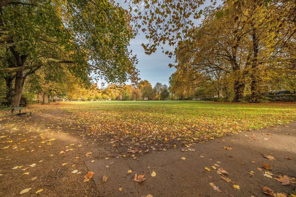 Property photo 3 of 8