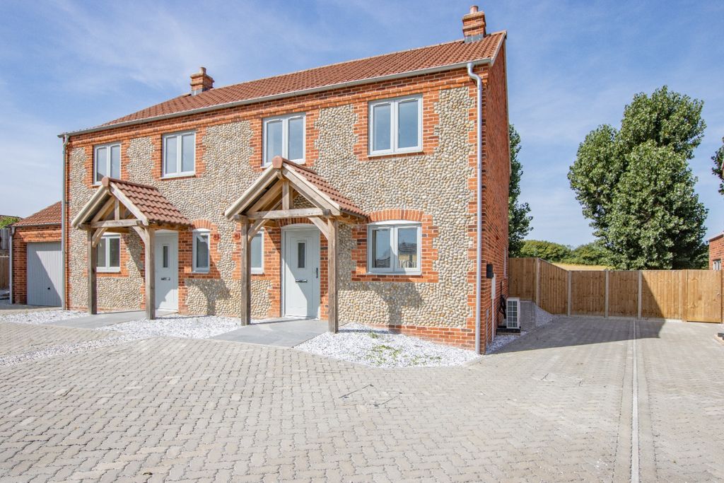 Property photo 1 of 19 5351421