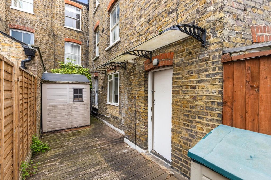Property photo 3 of 16