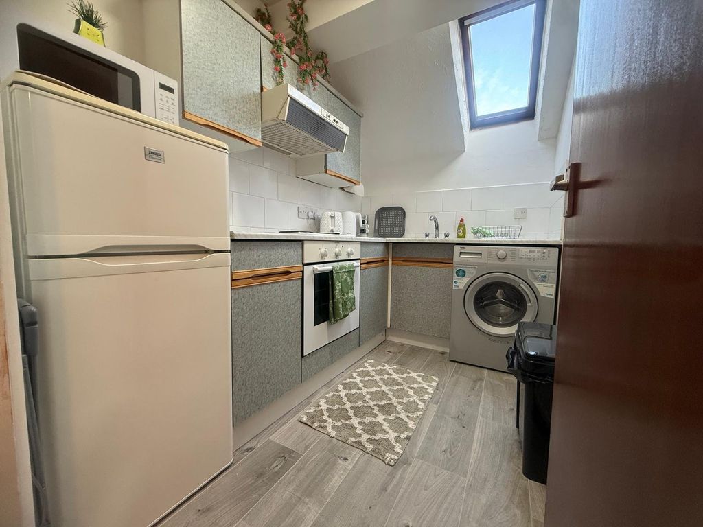 Property photo 2 of 7 Picture No. 01