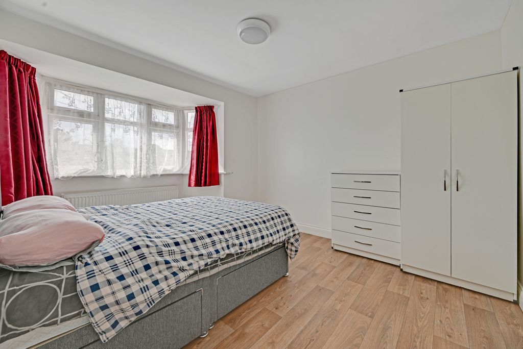 Property photo 2 of 16 1Bedroom 2