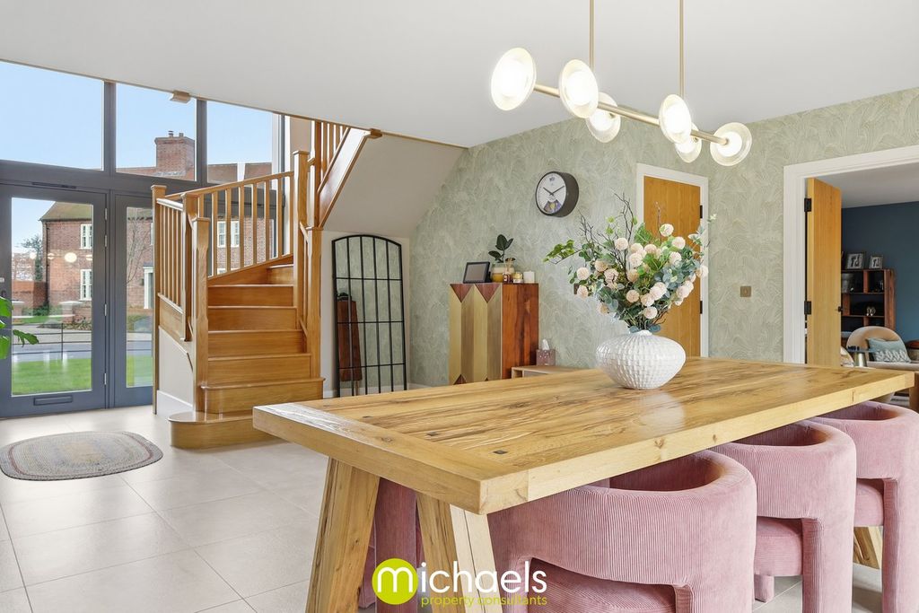 Property photo 2 of 52