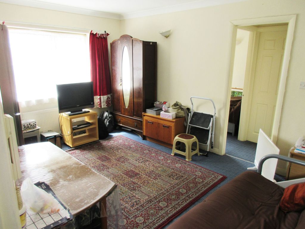 Property photo 2 of 6