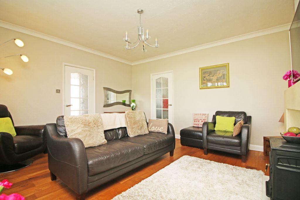 Property photo 3 of 26