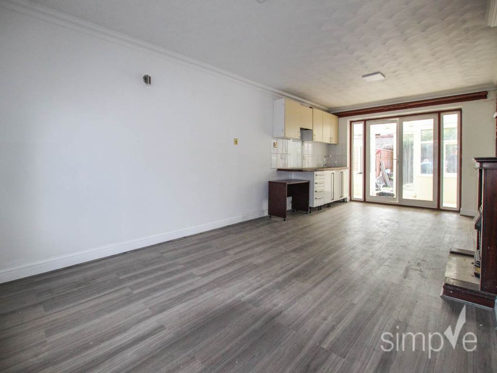 Property photo 3 of 7 Img_4694