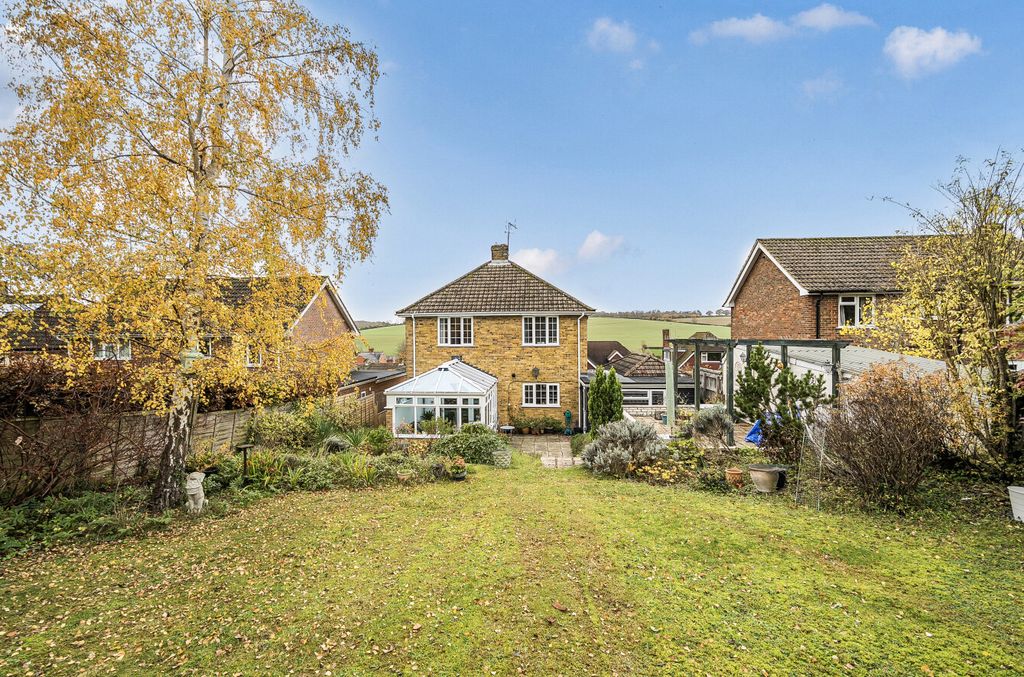 Property photo 2 of 23 1376847-23-690B5A...