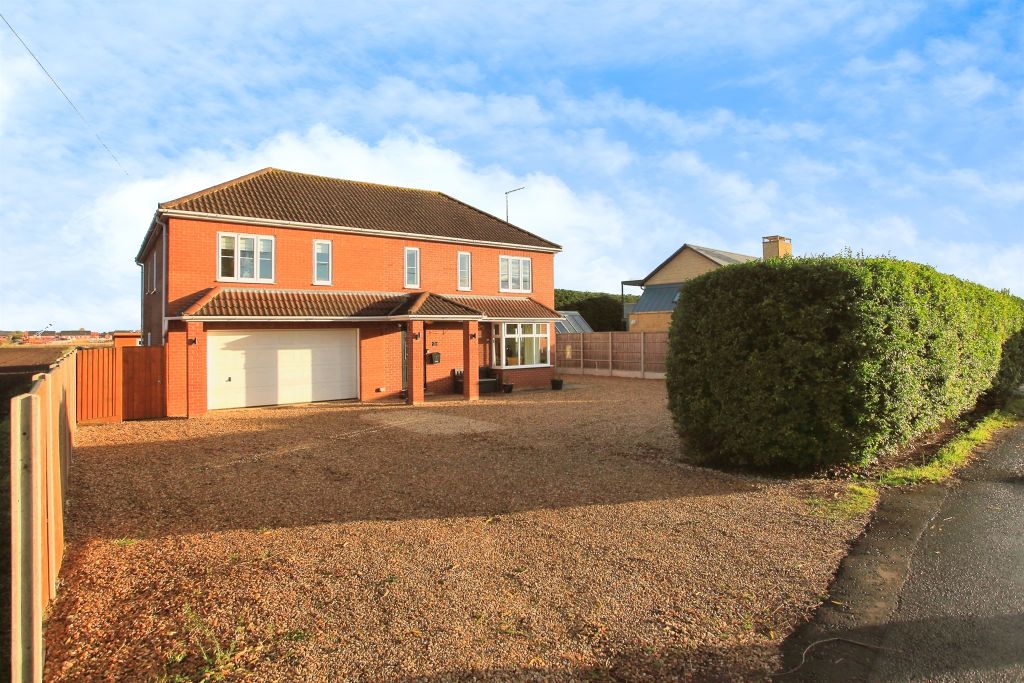 Property photo 1 of 28