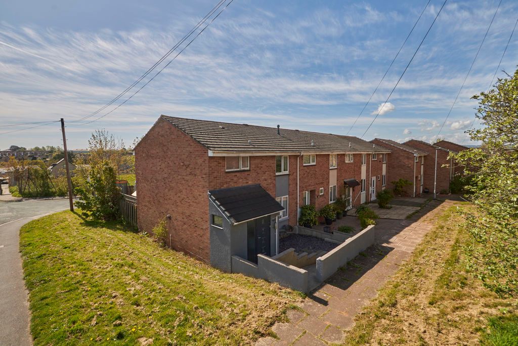 Property photo 1 of 12 Front