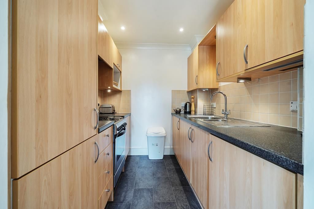 Property photo 2 of 21 Kitchen