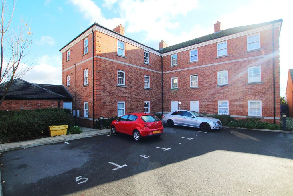 Property photo 1 of 10 Front Elevation