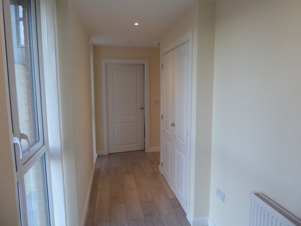 Property photo 2 of 12 4710121