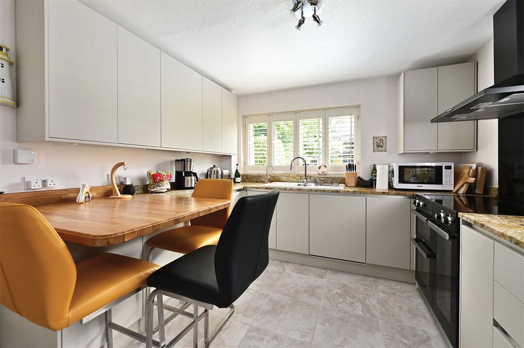 Property photo 2 of 14 Picture No. 04