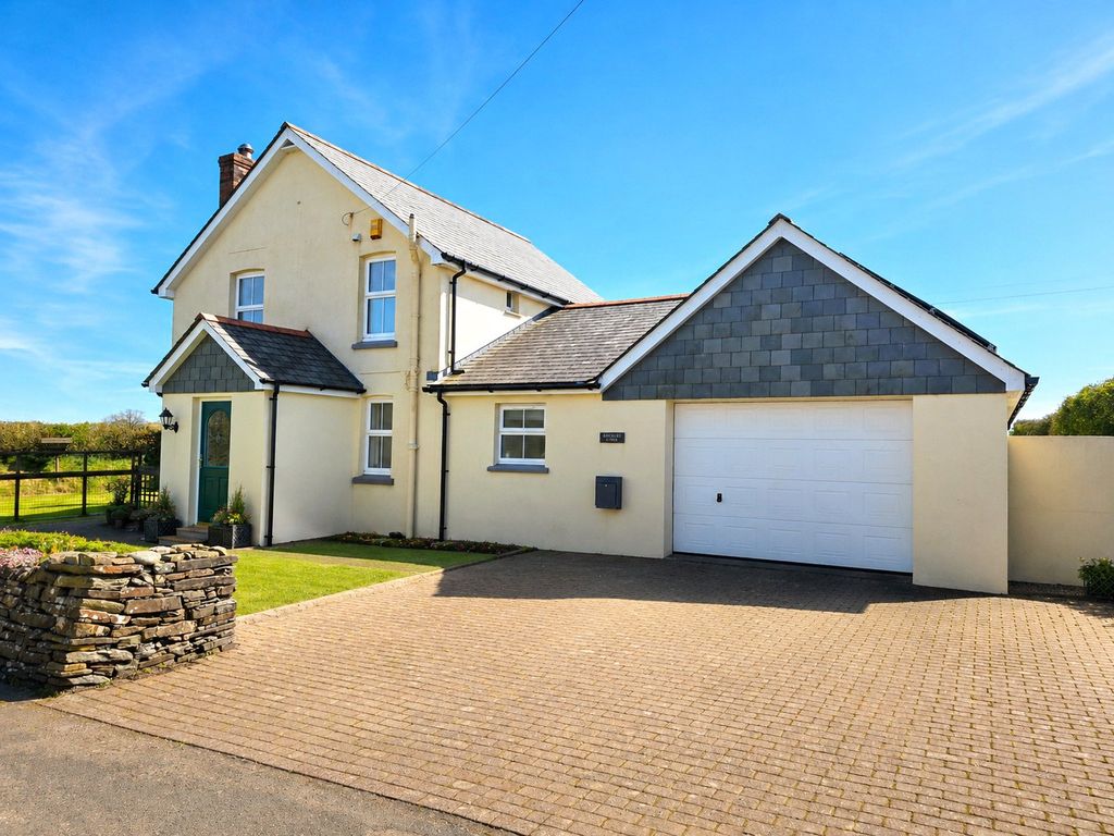 Property photo 1 of 22 1 - Picture No. 02