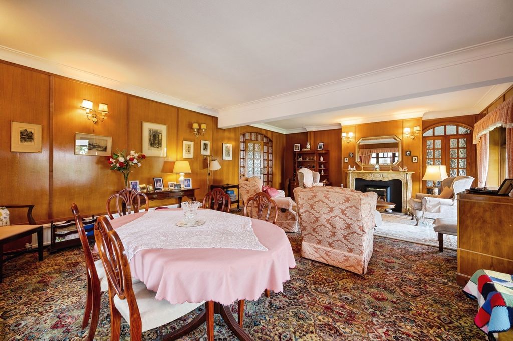 Property photo 3 of 31 Pbox-Img.Jpg
