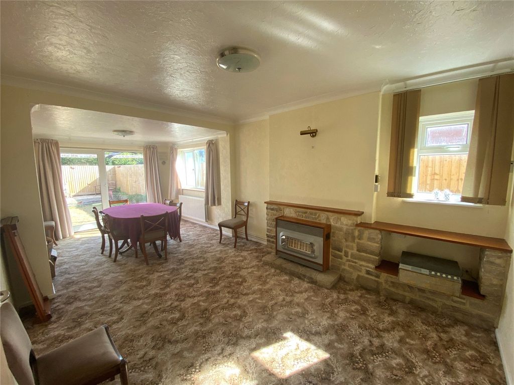 Property photo 2 of 31 Picture No. 33
