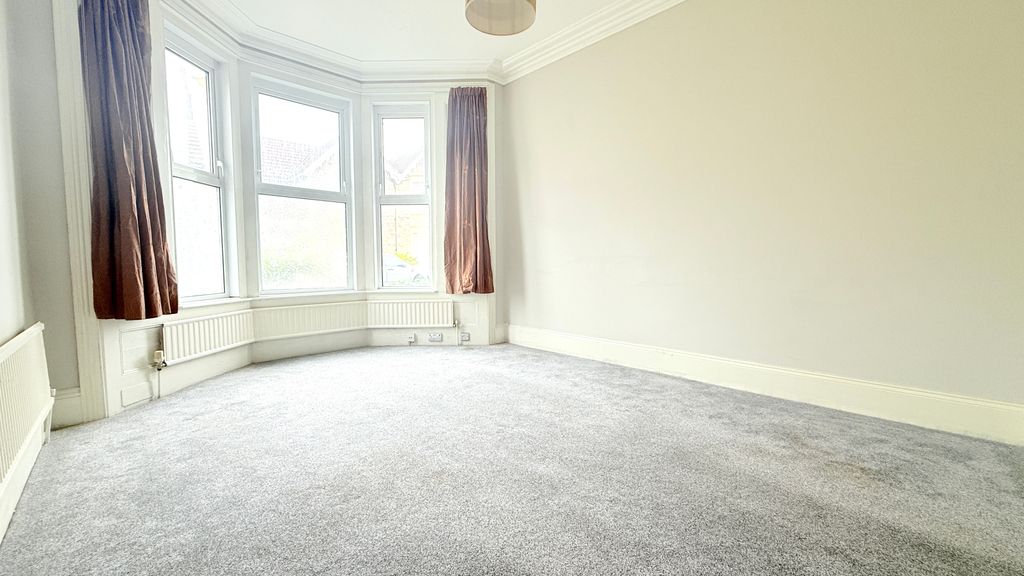 Property photo 3 of 8 Living Room